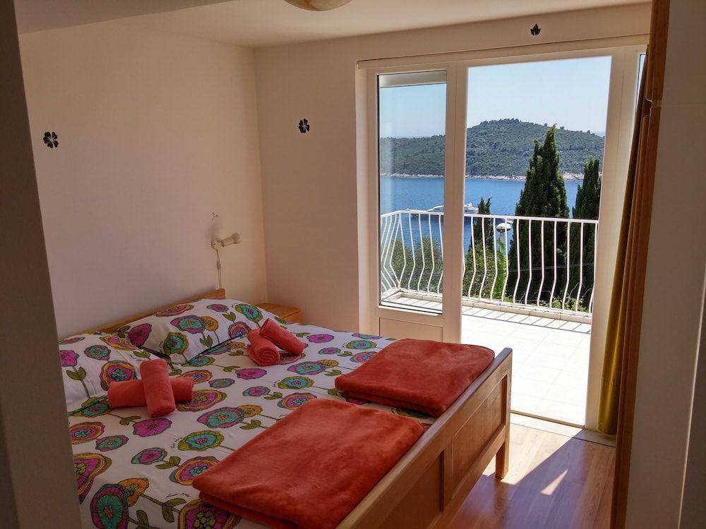 undefined Charming Studio Apartment With Beautiful Panoramic sea View 8