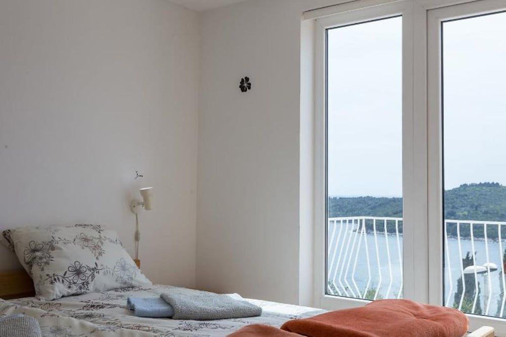 Charming Studio Apartment With Beautiful Panoramic sea View Apartment, 1 Bedroom, Smoking, Patio 17