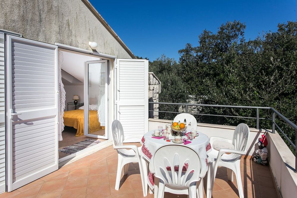 Room-the Most Beautiful Position in Zato