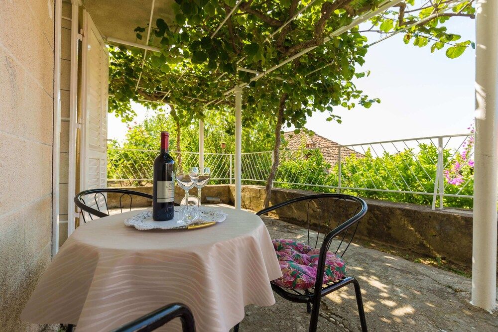 Anika Apartment Standard Apartment, 1 Bedroom, Terrace 9