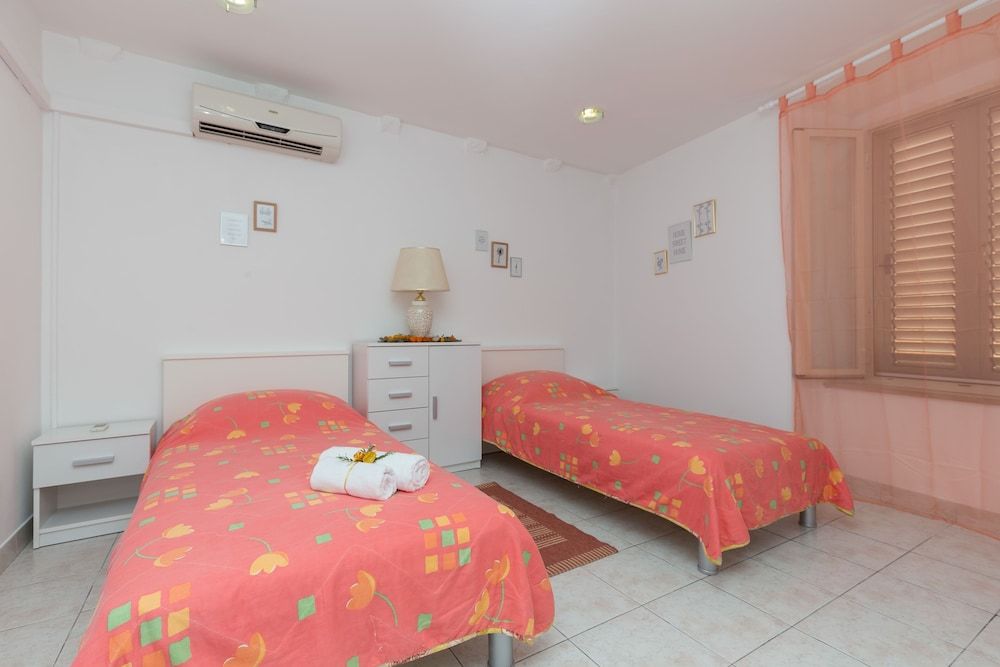 undefined Izvijačica Suite 7