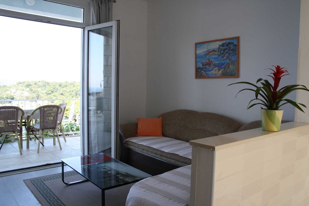 Apartments Matea Apartment (Two-Bedroom Apartment with Balcony) 10