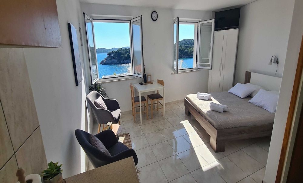 Apartments Matea Studio (Studio with Sea View (2 Adults)) 4