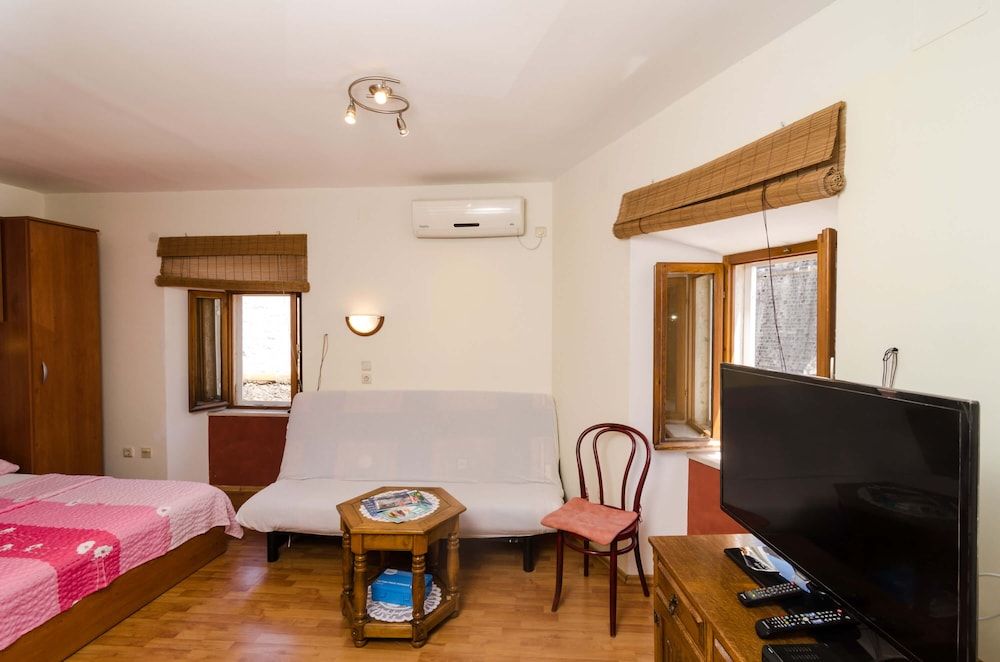 undefined Studios Lončarica 5