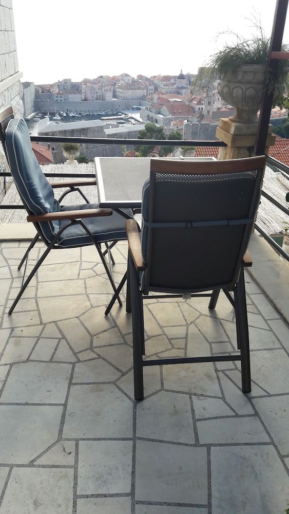 All House - House With Garden House, 1 Bedroom, Balcony, City View 28