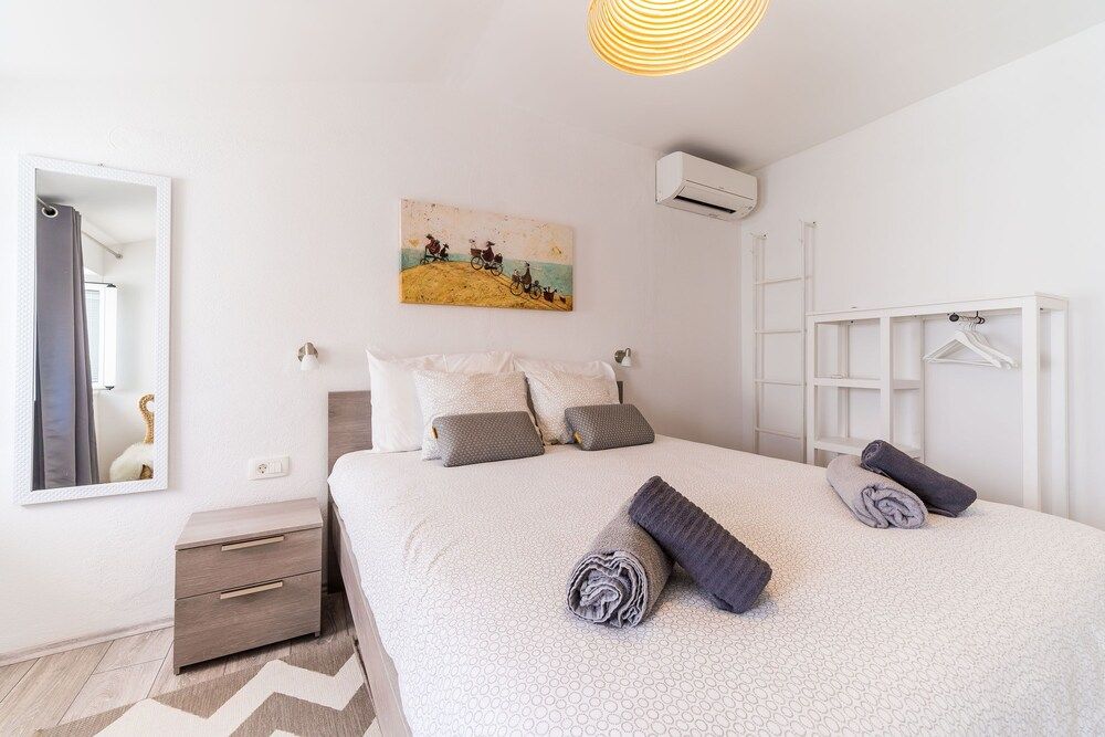 undefined Apartment Mo-mo 9