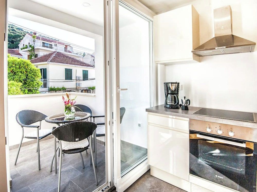 undefined Luxury Apartment With Private Balcony in Quiet Area 3