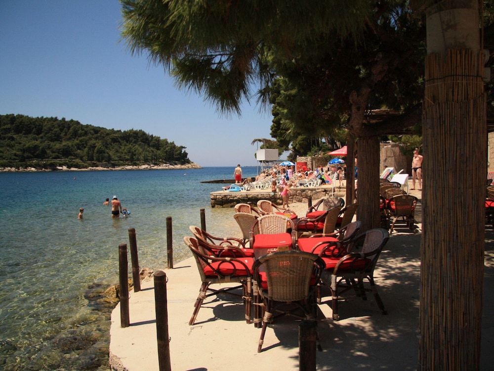 Luxury Apartment With Private Balcony in Quiet Area Apartment 8