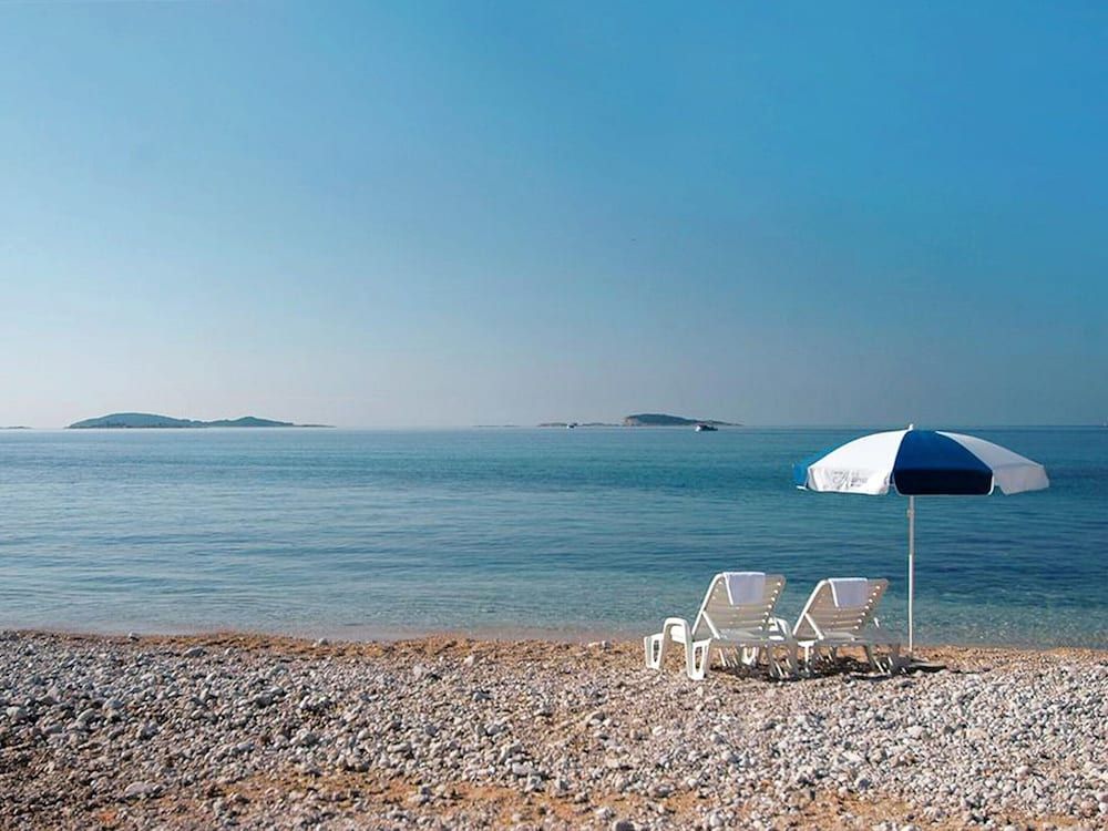 undefined Luxury Apartment With Private Balcony in Quiet Area 5