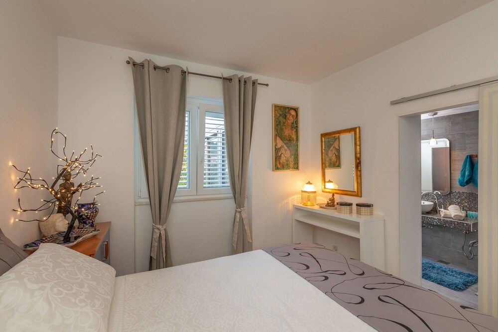 undefined Apartment Romantika 8