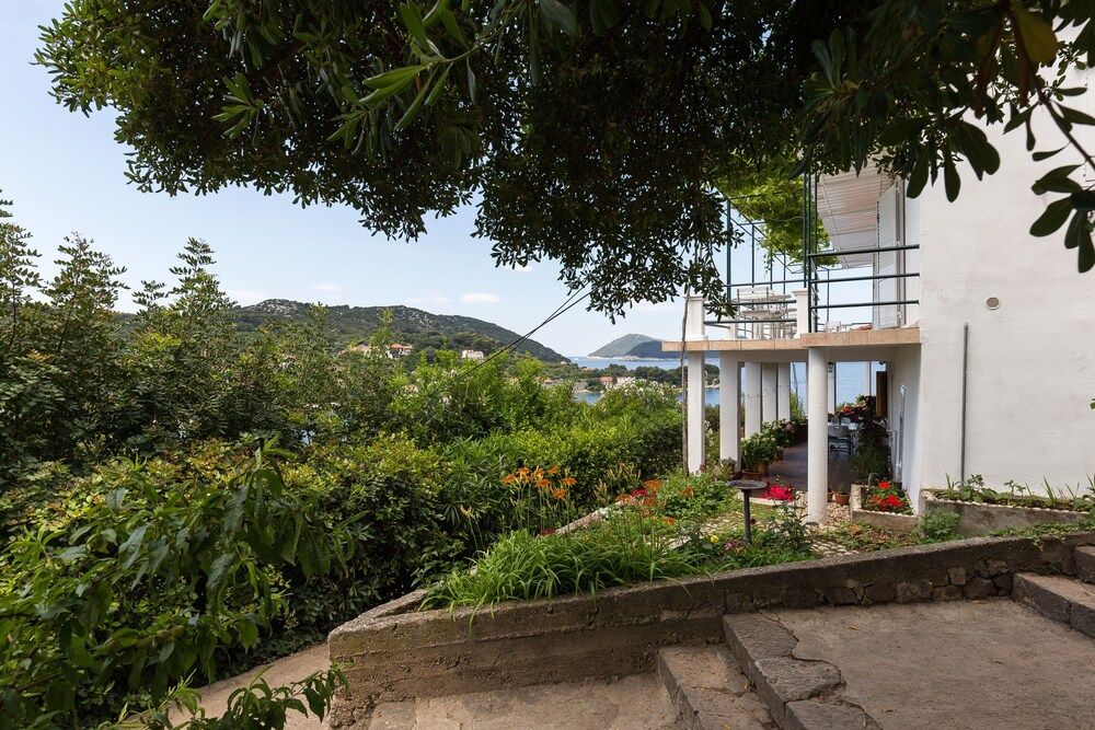 Apartments Miskovic Apartment (1 Bedroom apt, balcony, sea view) 11