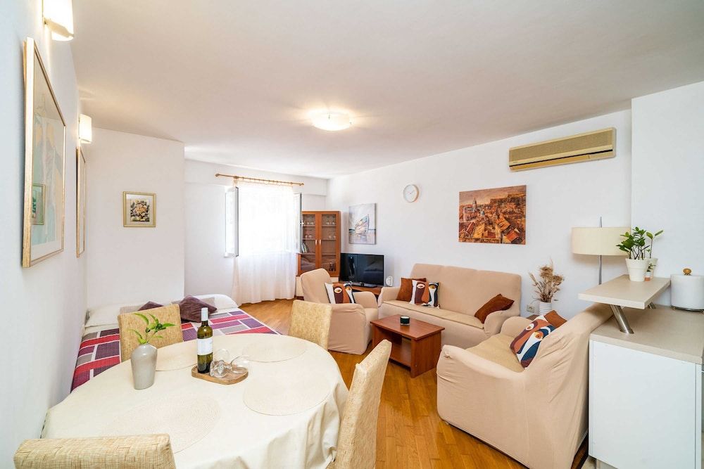 Down Town Apartments Apartment (One Bedroom Apartment) 9