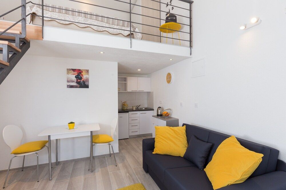 undefined Apartments Pomet 6