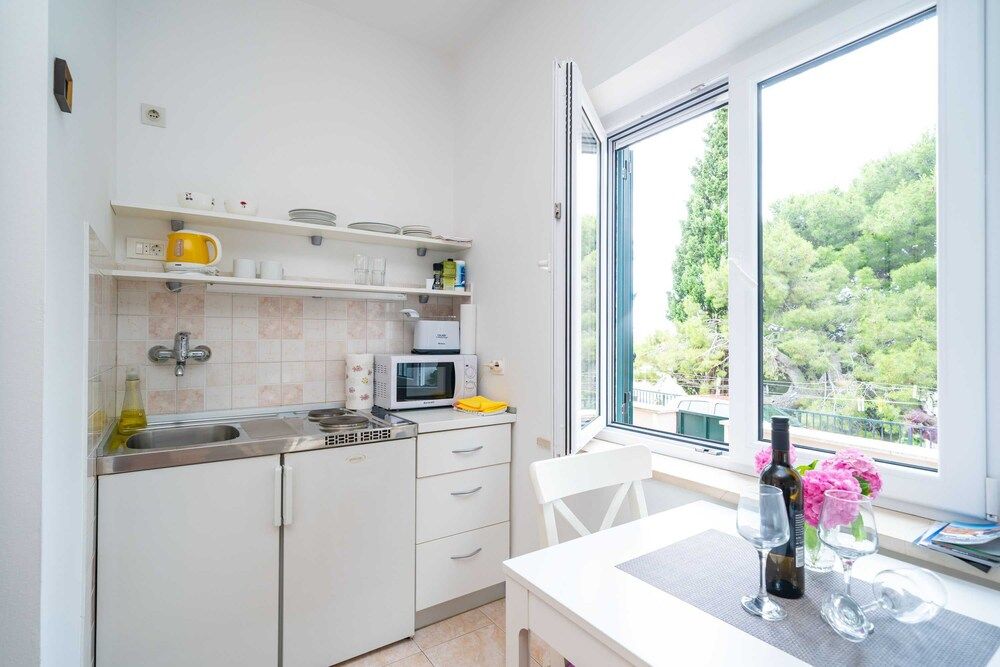 Villa Ivka Studio (Studio Apartment with Terrace) 4