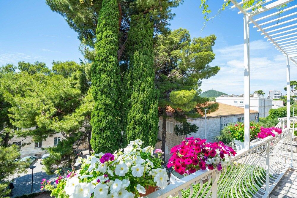 Villa Ivka Studio (Studio Apartment with Terrace) 6