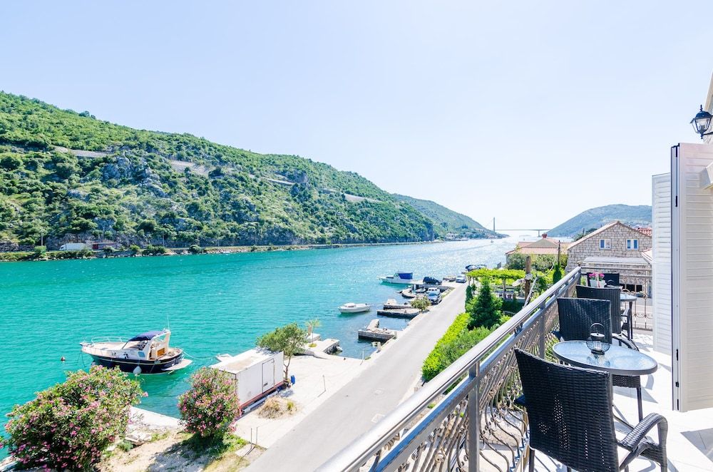 undefined Apartments La Luna