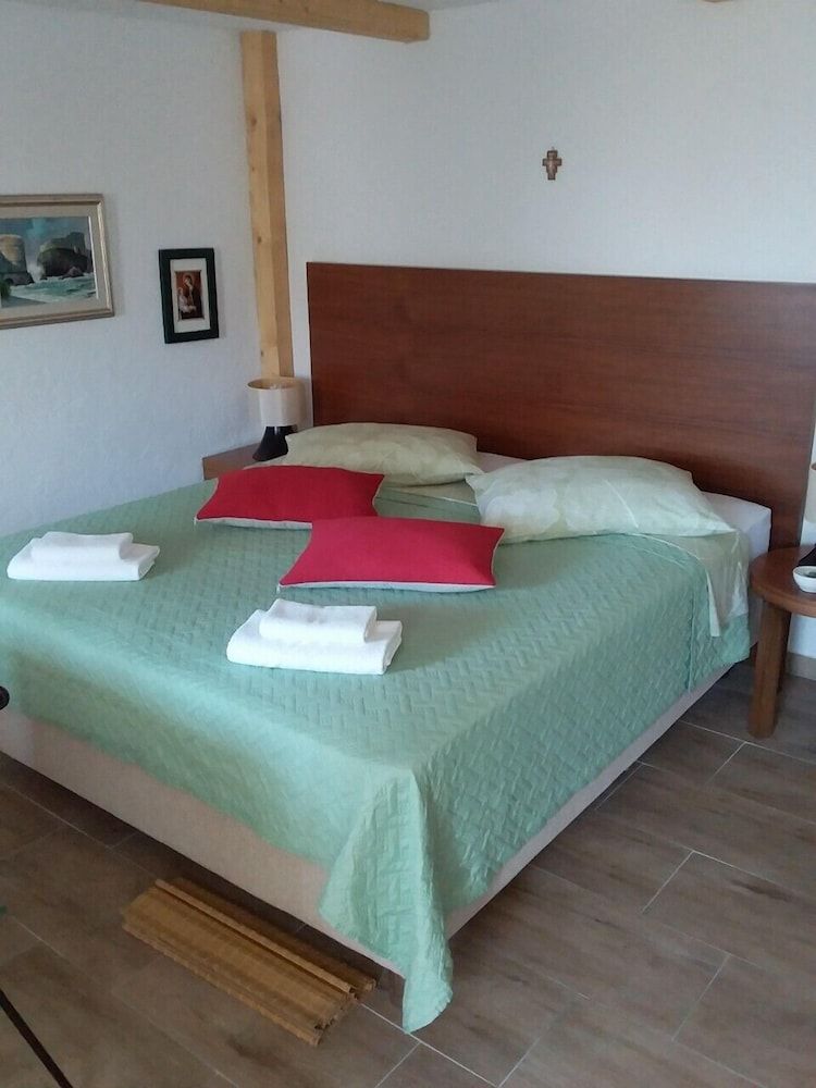 undefined Apartment Mir