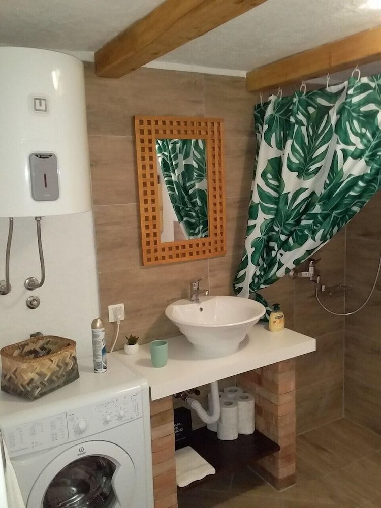 undefined Apartment Mir 8