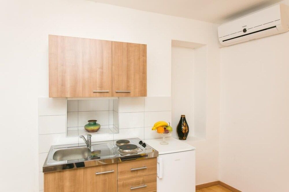 undefined Apartment Sun 4