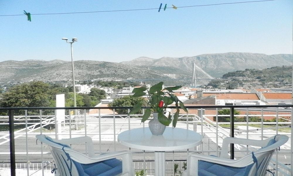 Bridge View Double Room (Double Room) 4