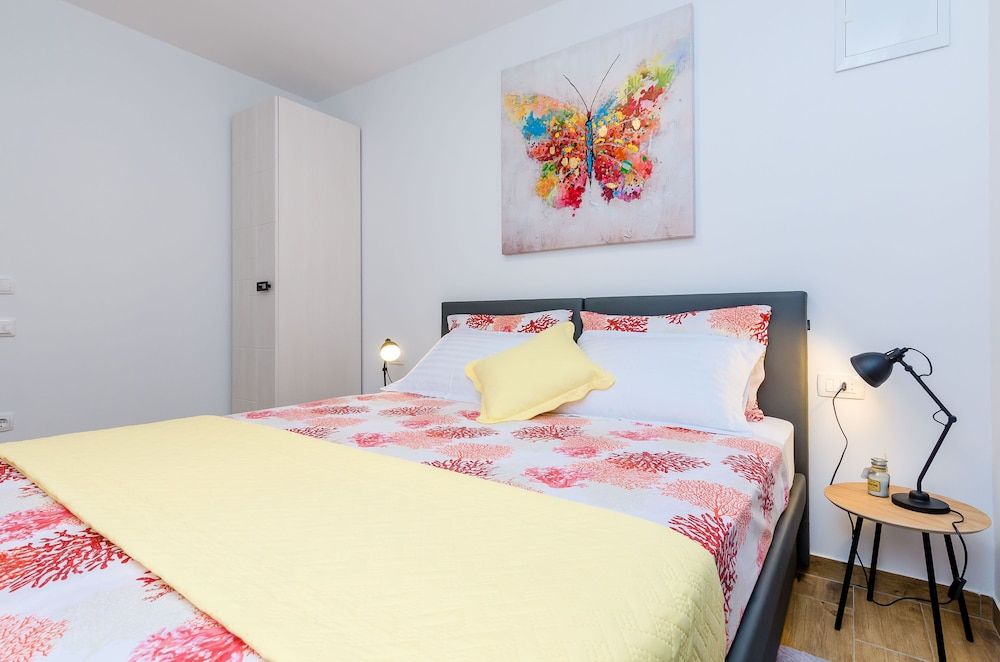 undefined Apartment Moon River 5