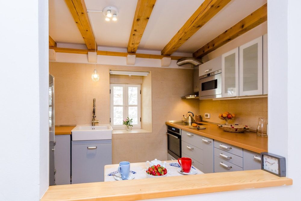 undefined Apartment Domino 18 7