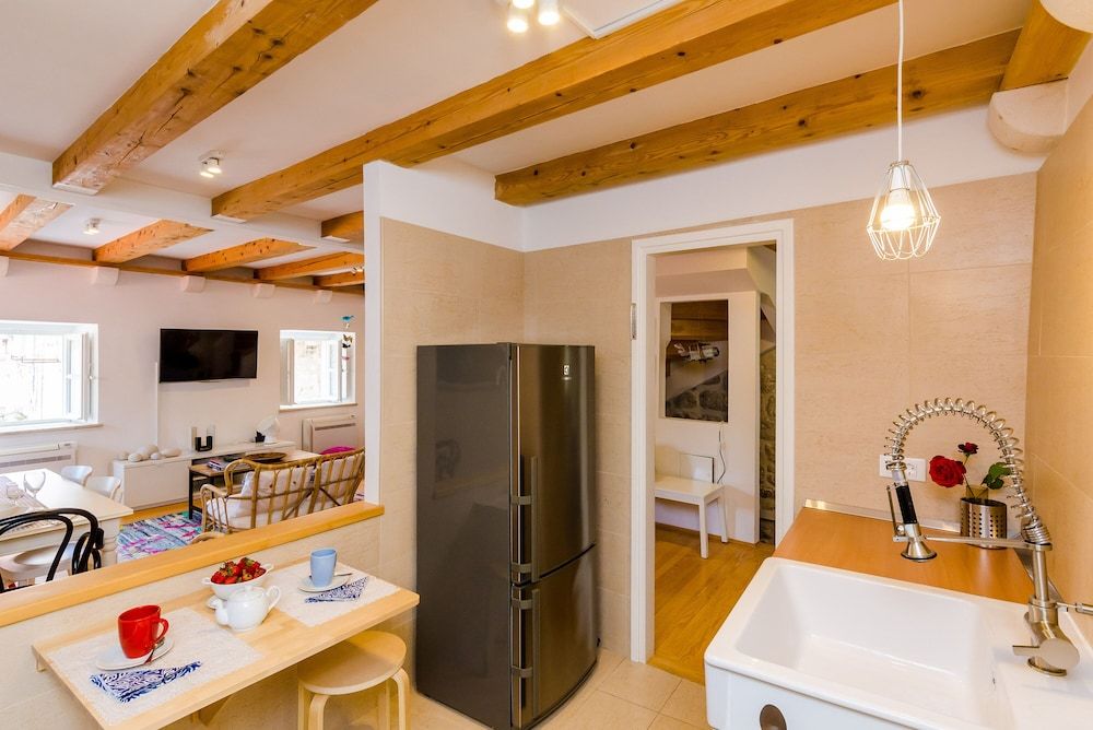 undefined Apartment Domino 18 5