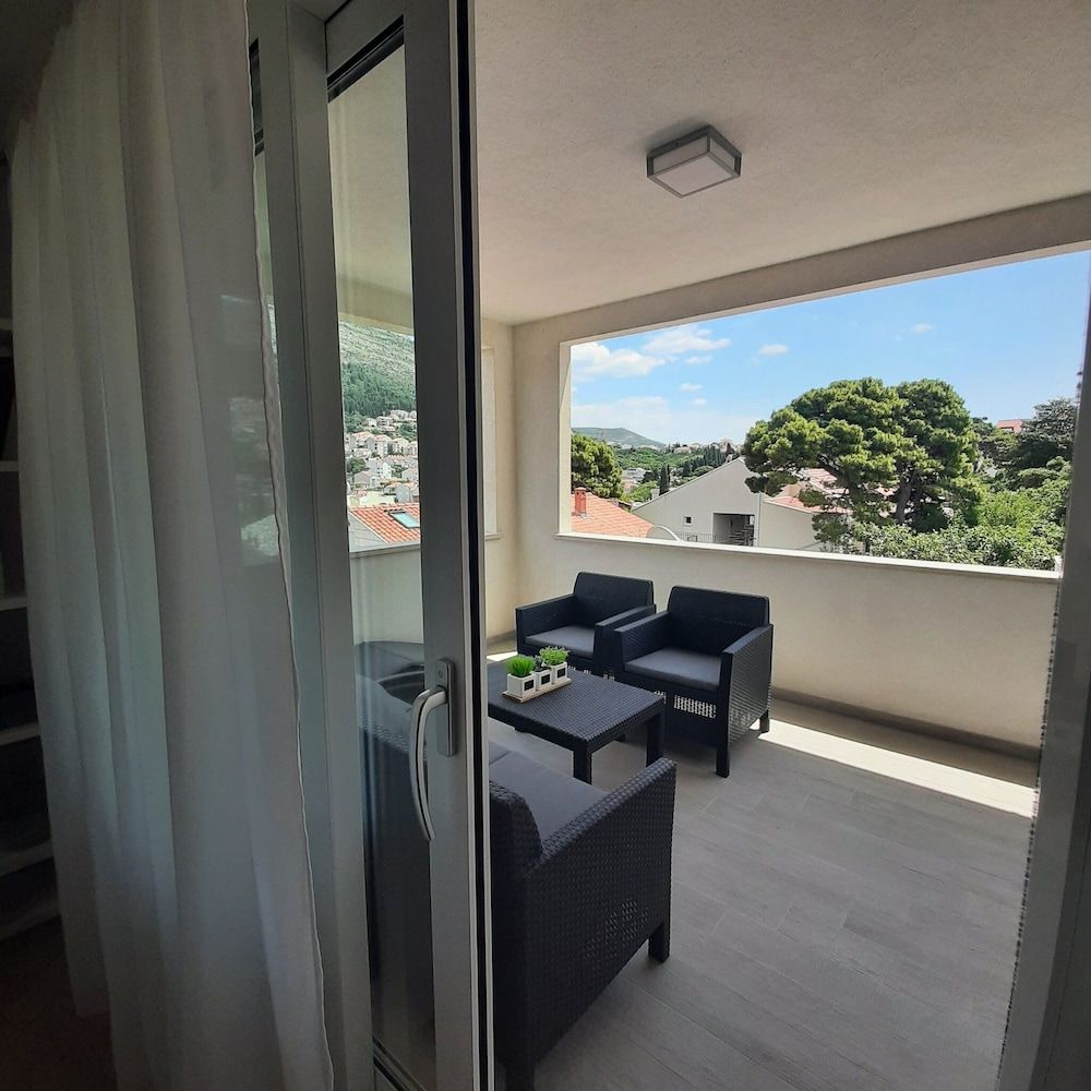 undefined Apartment The Big Chill