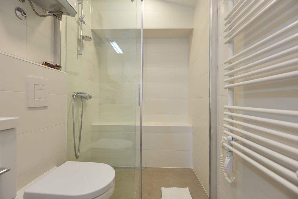 Holiday Home Festina Lente House (3 Bedroom HH with Garden and Sea View) 16