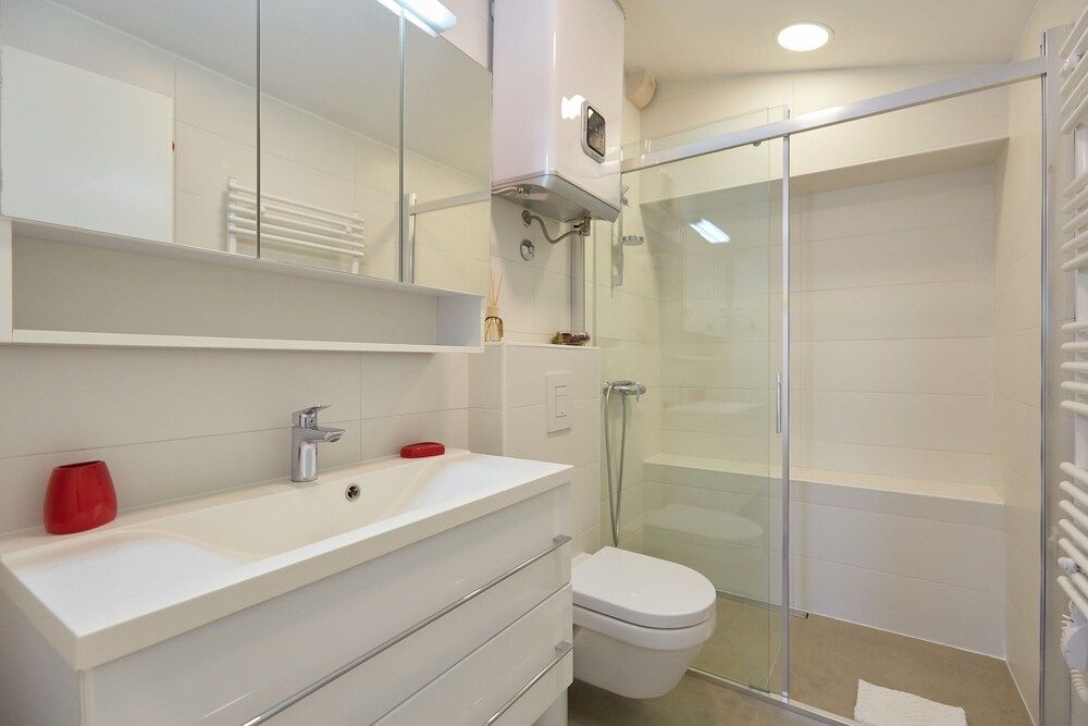 Holiday Home Festina Lente House (3 Bedroom HH with Garden and Sea View) 19