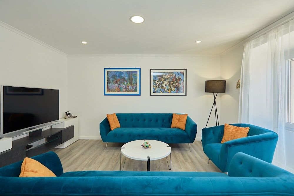 Holiday Home Festina Lente House (3 Bedroom HH with Garden and Sea View) 21