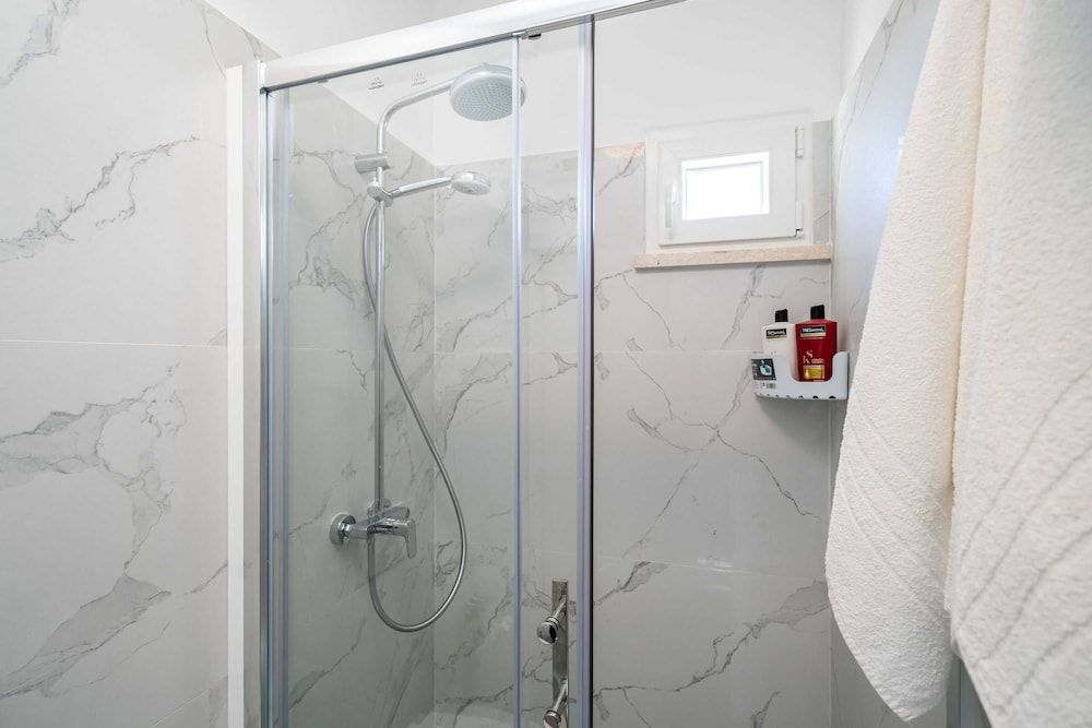 Apartman Debos Apartment (One Bedroom Apartment with balcony an) 17