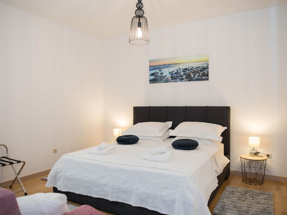 undefined Apartment Faros 4