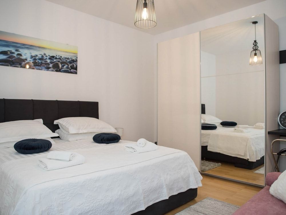 undefined Apartment Faros 3