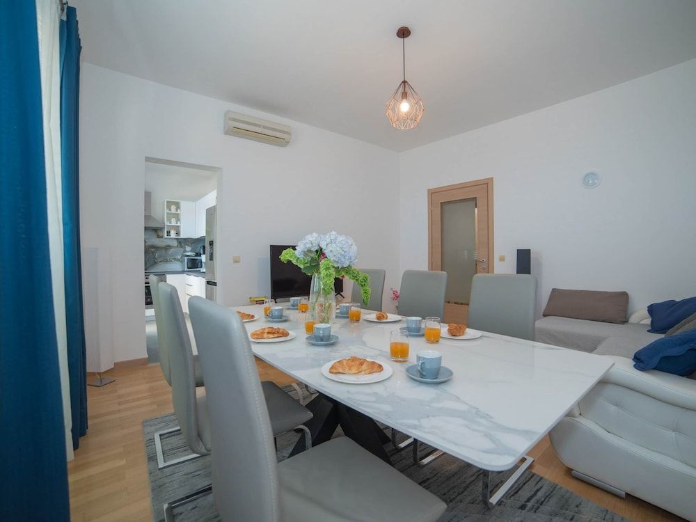 undefined Apartment Faros 9