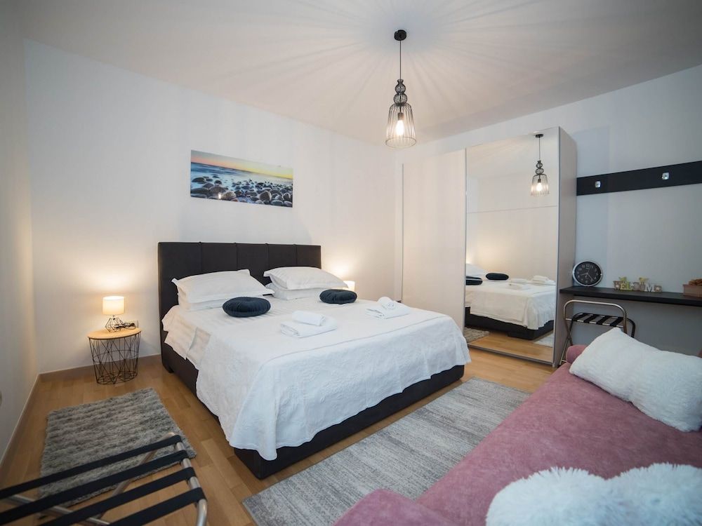 undefined Apartment Faros