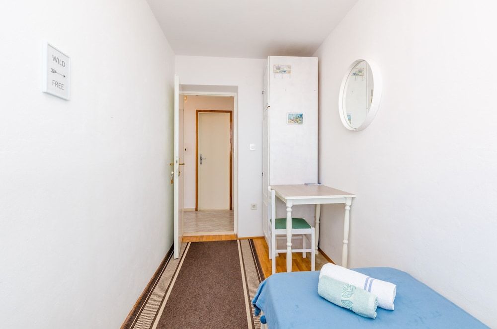 Rooms Nikola Single Room (Single Room with Terrace and Sea View) 2