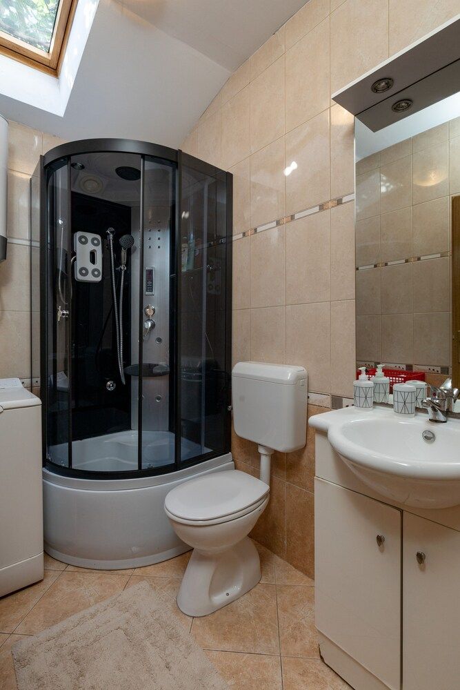 undefined Apartment L&L 10