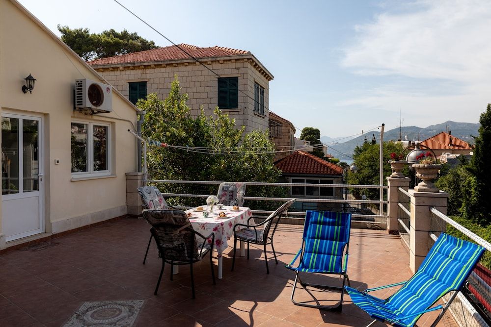 undefined Apartment L&L 3