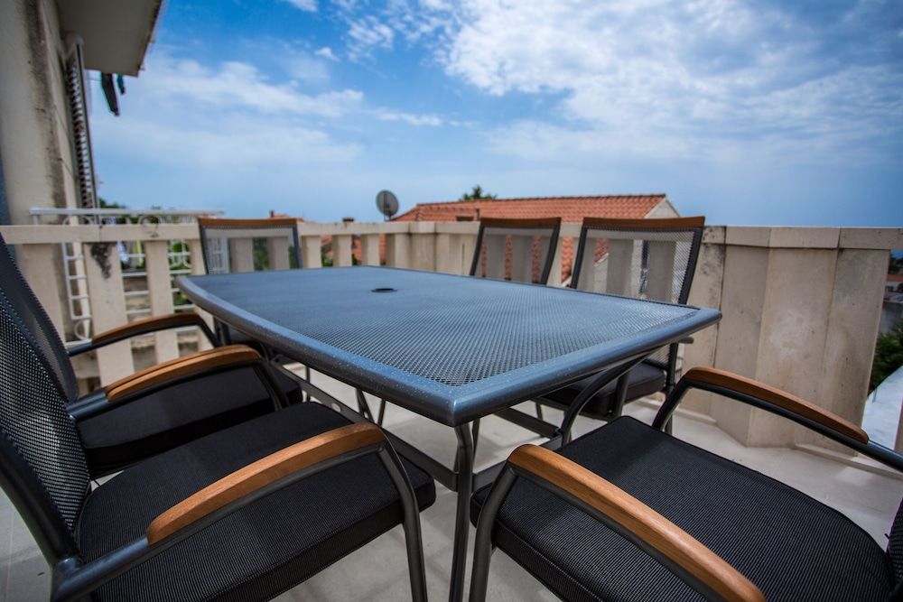 undefined Serious Job Apartment 6