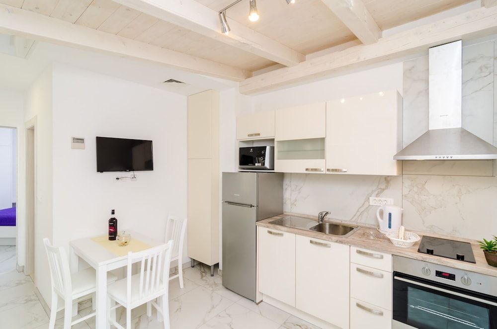 undefined Apartment Riki 8