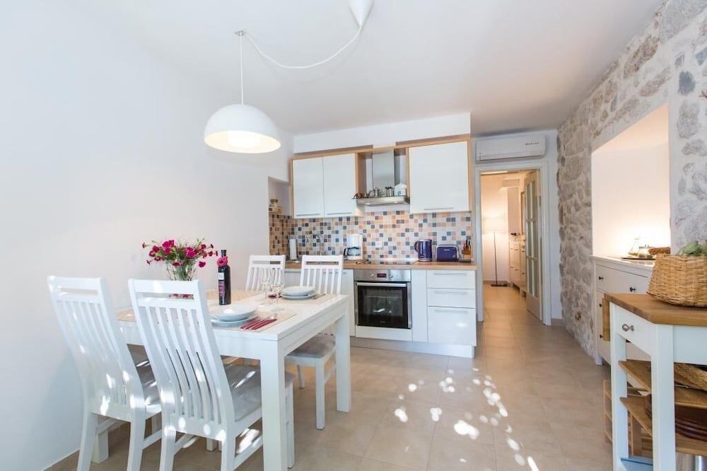 undefined Apartment Nera 4