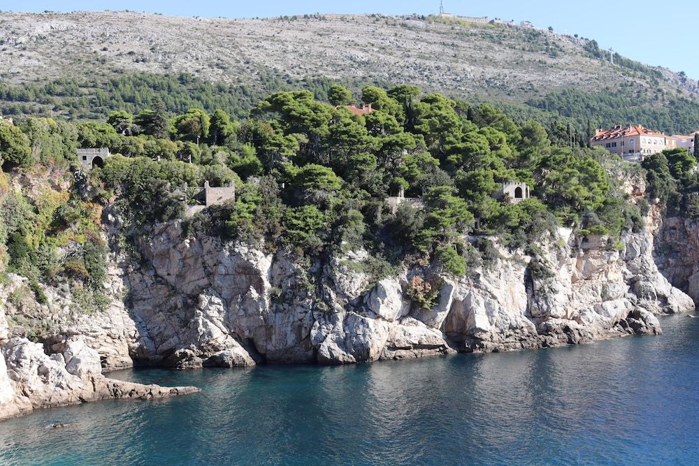 undefined Art Apartment Nearby the sea 10