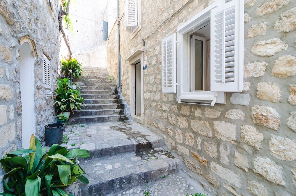 undefined Apartment Domix 5