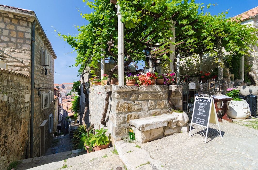 undefined Apartment Domix 3