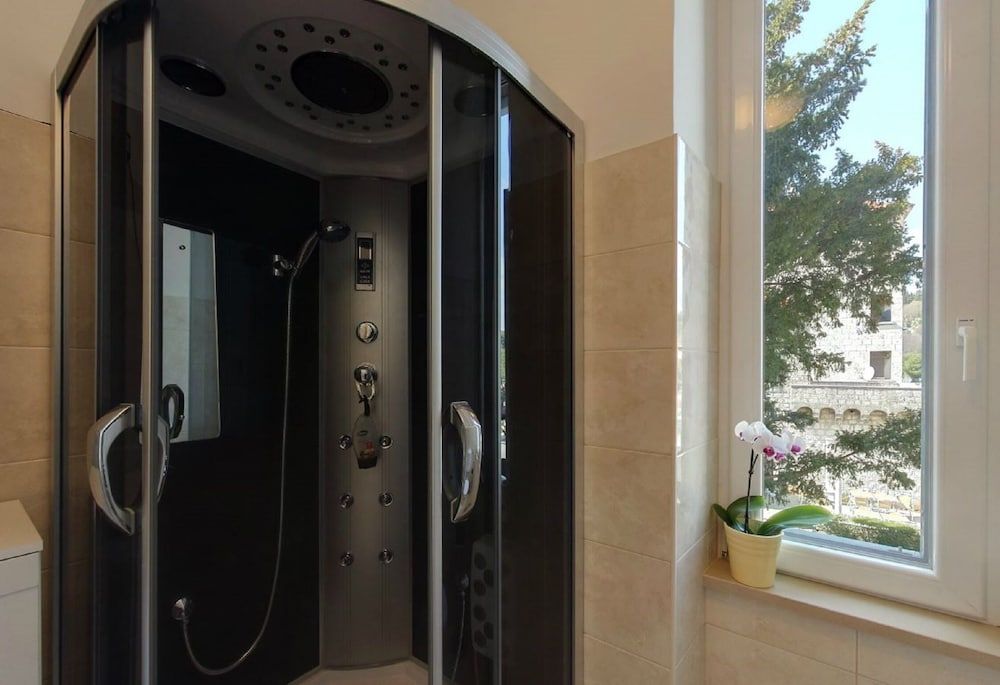 Apartment Mihe Apartment (Two-Bedroom Apartment with Balcony) 10