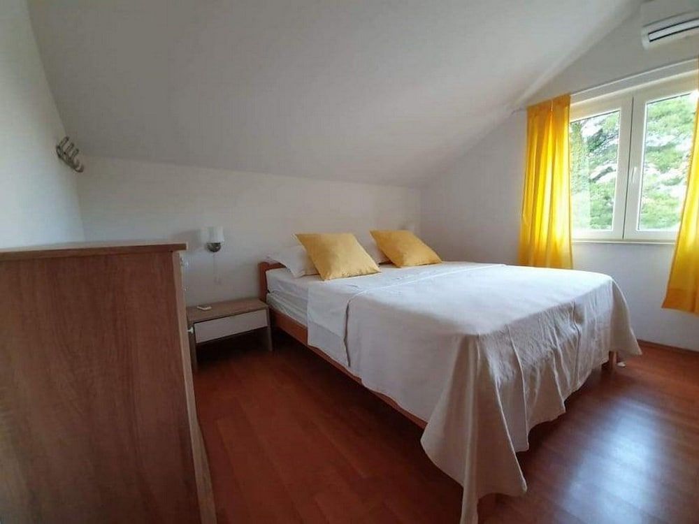 undefined Apartment Majer 4