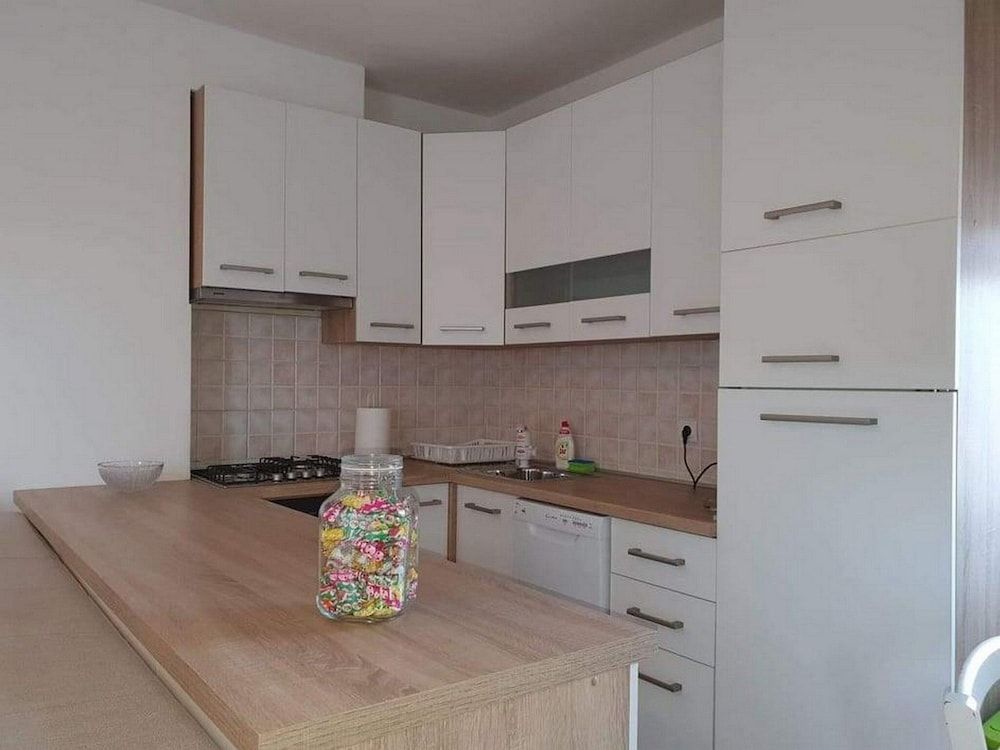 undefined Apartment Majer