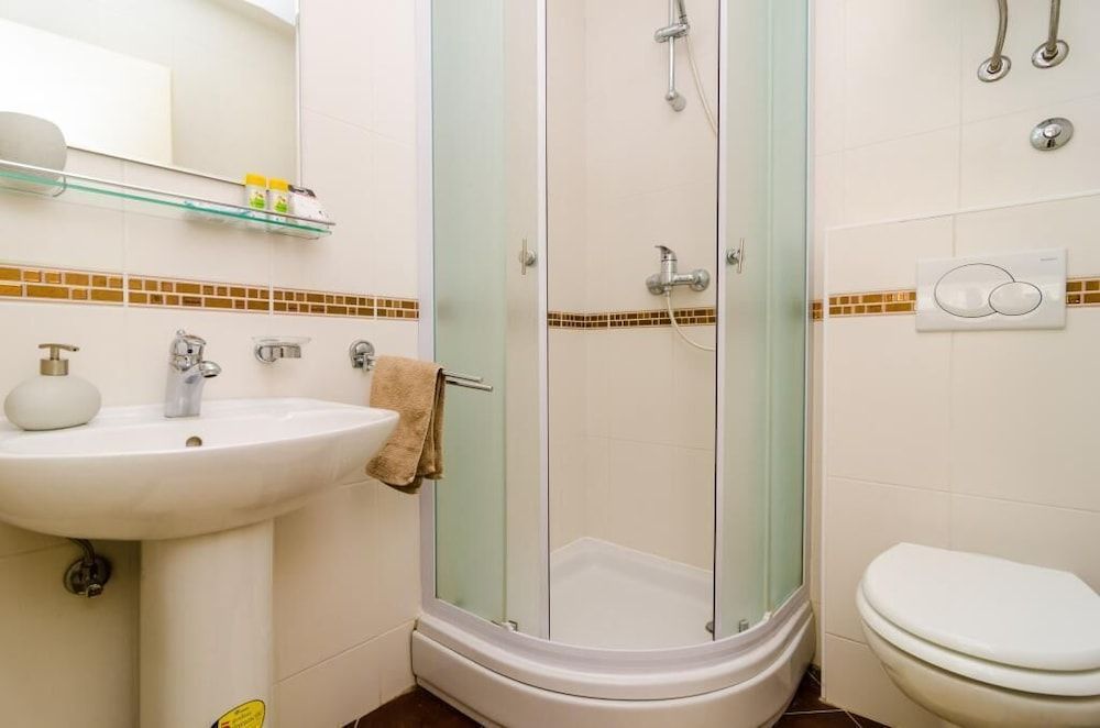 Niko's Sea View Apartment Apartment (Two Bedroom Apartment with Balcony an) 12