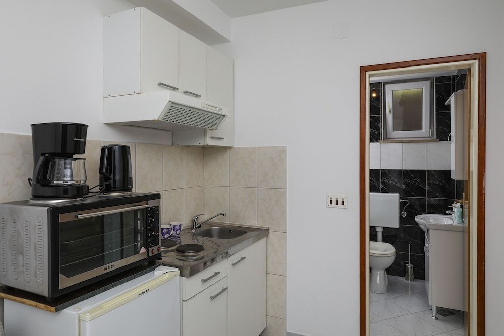 undefined Apartment Brane 6